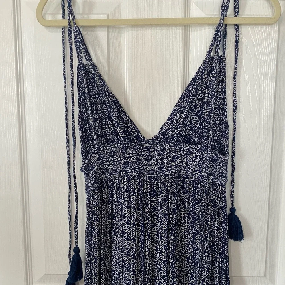 Lulu's Blue Floral Maxi Dress - Picture 4 of 5